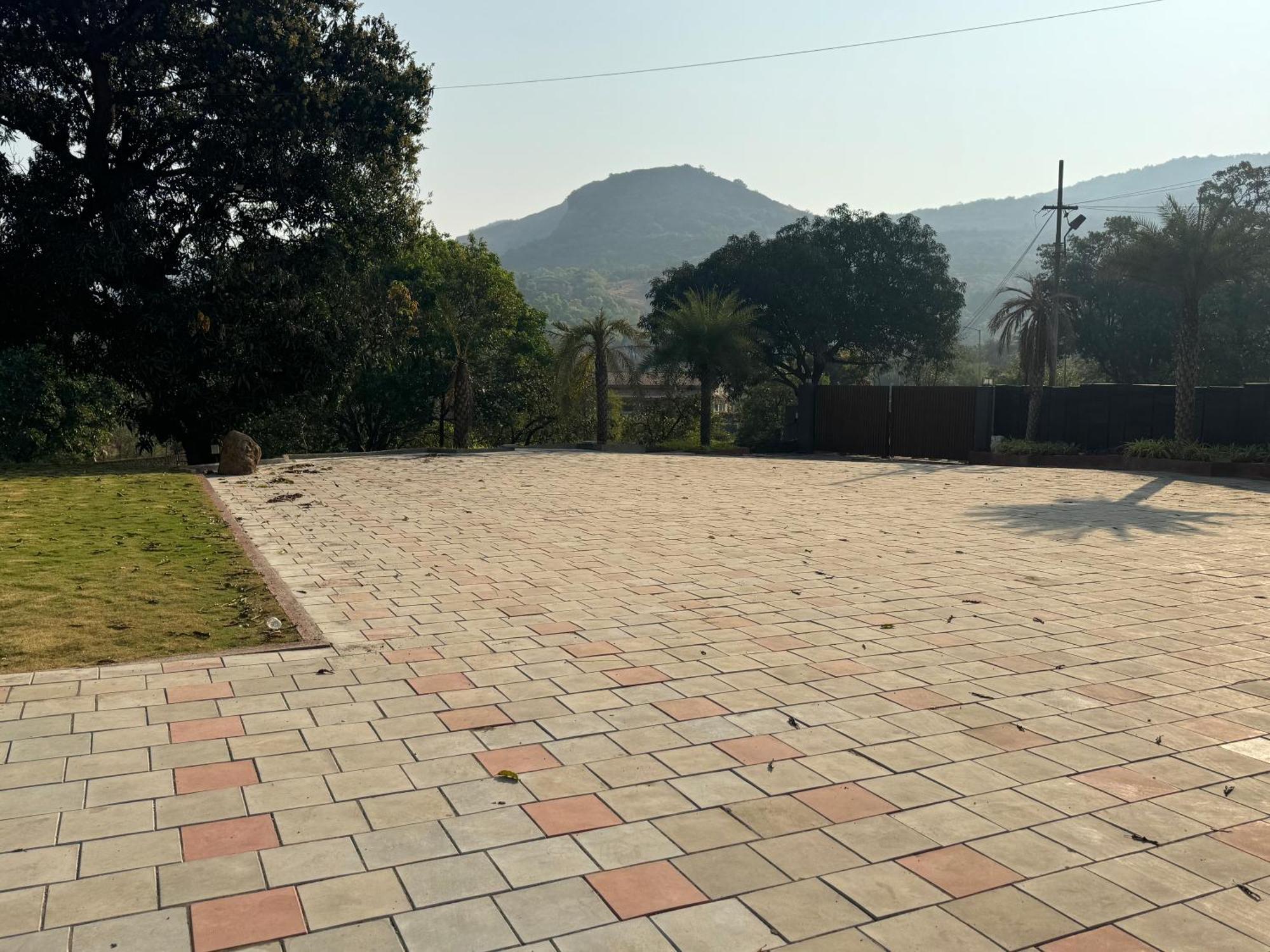 Ananta Villa Lonavala Exterior photo