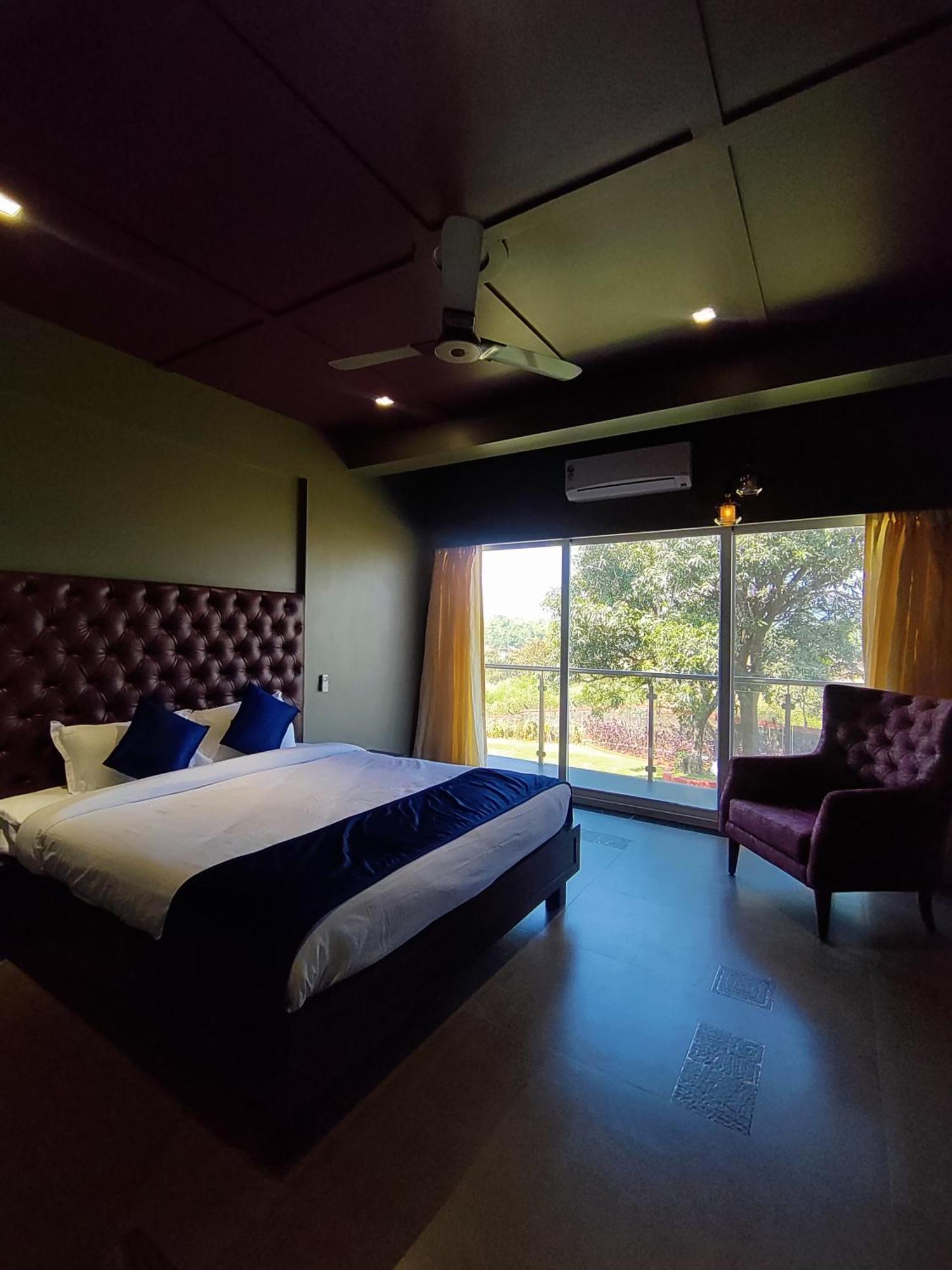 Ananta Villa Lonavala Exterior photo